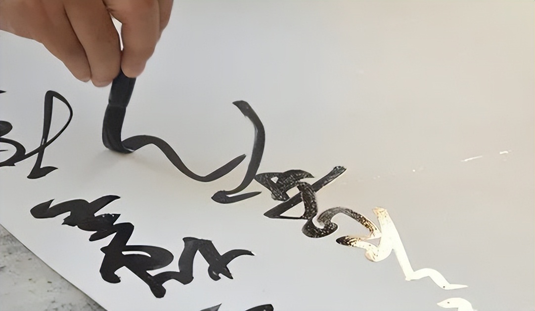 文房四宝笔墨纸砚用行书怎么写,文房四宝笔墨纸砚日积月累意思