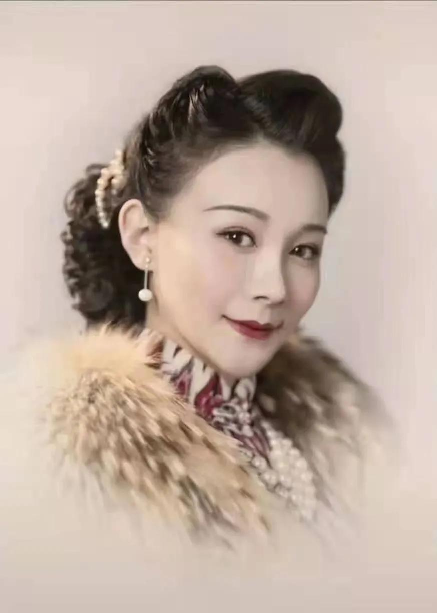 西子畔诗文社0300期，世事浮云随变幻，人生流水任蹉跎