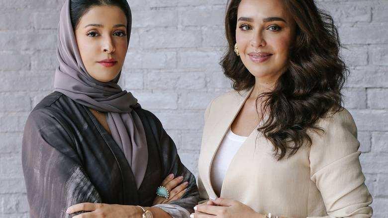 这个享誉迪拜的珠宝设计师，自小与珠宝结缘，她的设计理念很独特