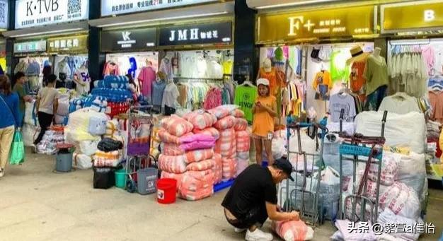 摆摊卖衣服和卖鞋哪个好一些,摆摊卖衣服和卖饰品哪个好