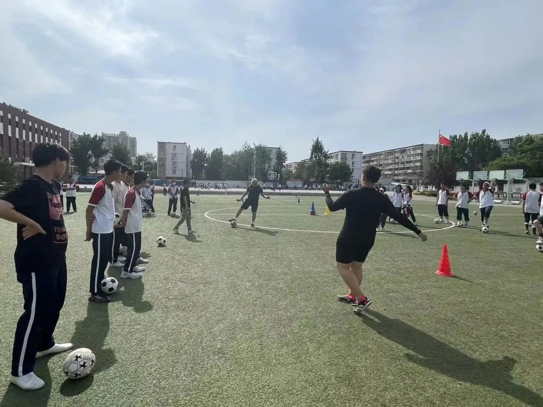 体验足球的意义视频,西班牙足球精神