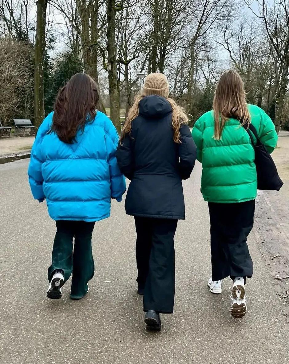 “穿越”到欧洲街头，我发现时髦的普通人们其实在穿这三双鞋子！