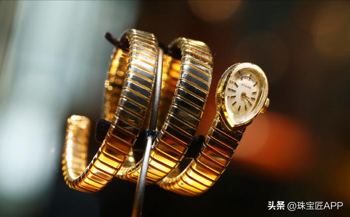 腕表里的珠宝刺客?30款脑洞大开的隐秘式腕表,看完我被种草了