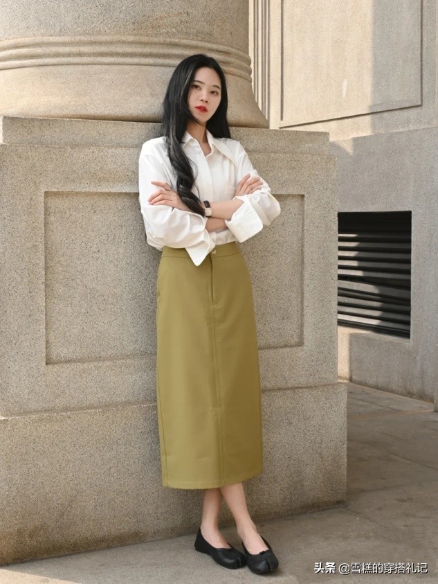 小白鞋马丁靴,小白鞋马丁靴圆头