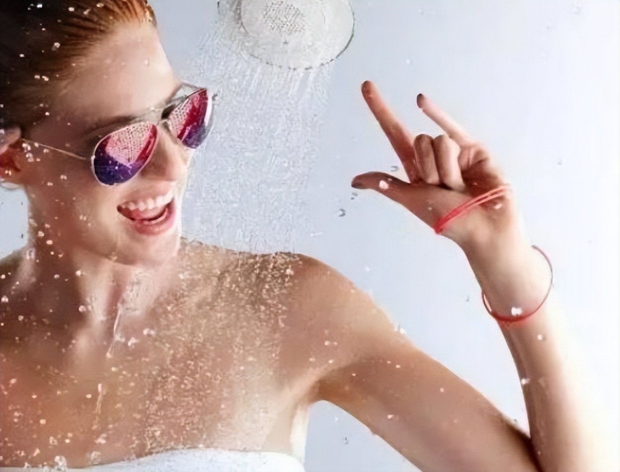 洗澡几天清洗一次对健康最好,这5种情况下洗澡会危害你的身体