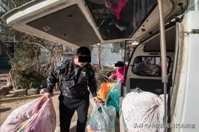 一吨旧衣服可以卖多少钱一斤,旧衣服回收6000一吨是骗局吗