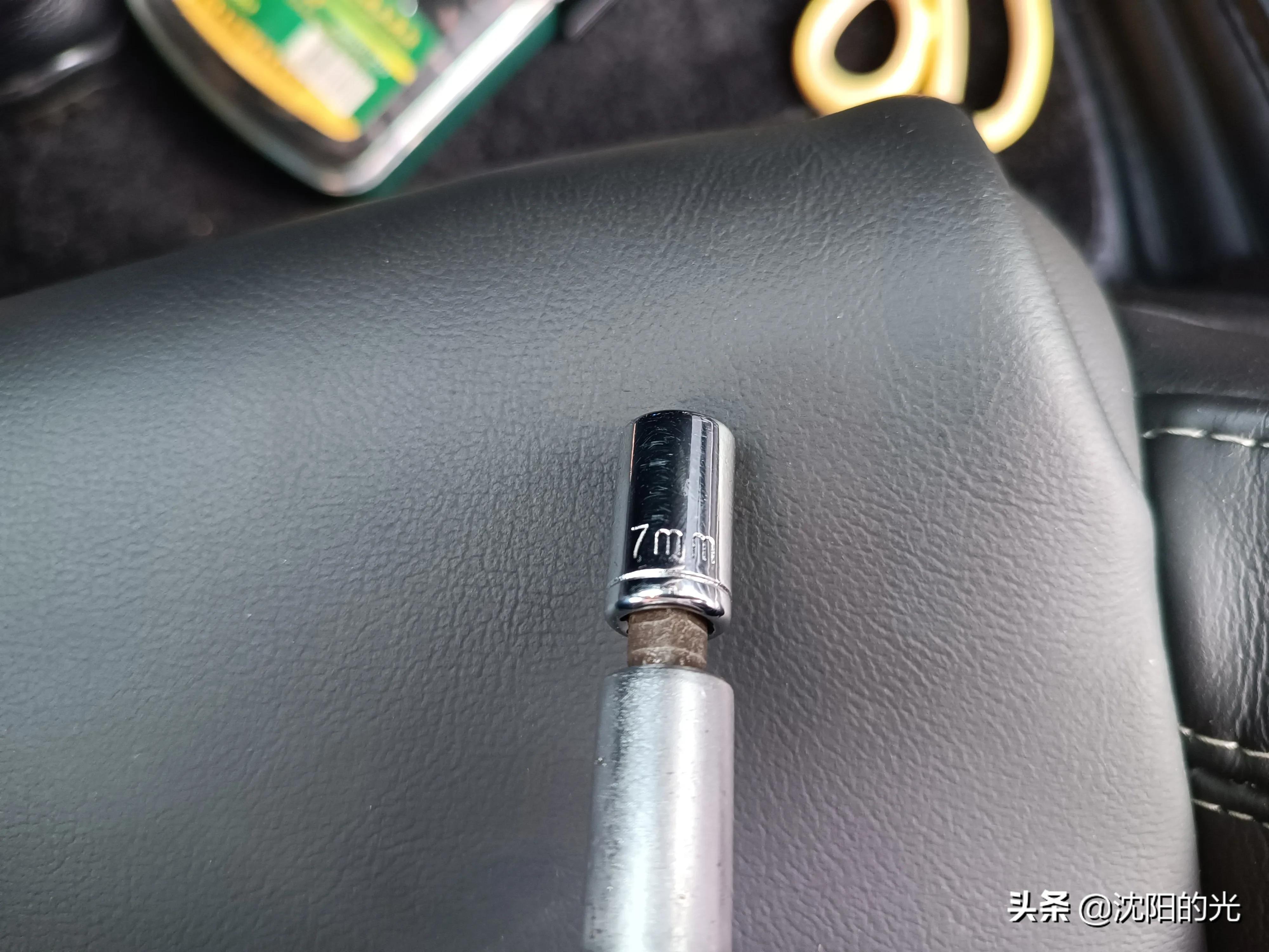 atsl换空调滤芯教程,19款凯迪拉克atsl汽油滤芯怎么拆