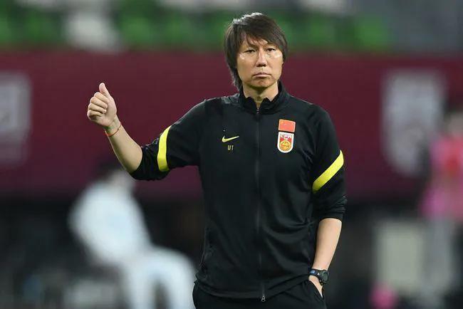 国足1:5惨败泰国引发多大的轰动,国足0-1不敌叙利亚后发生什么事