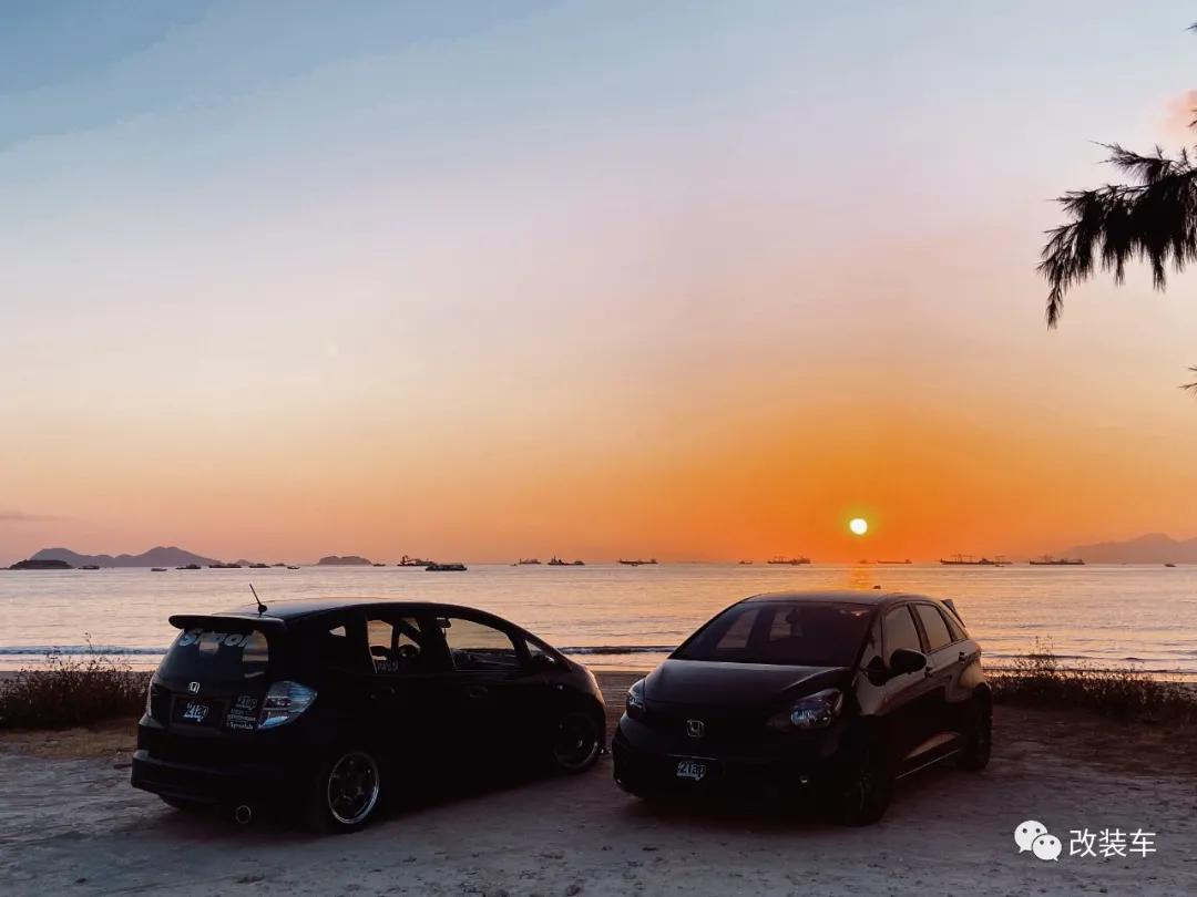 00后小姐姐也爱玩本田飞度，这个车系到底有什么魔力？