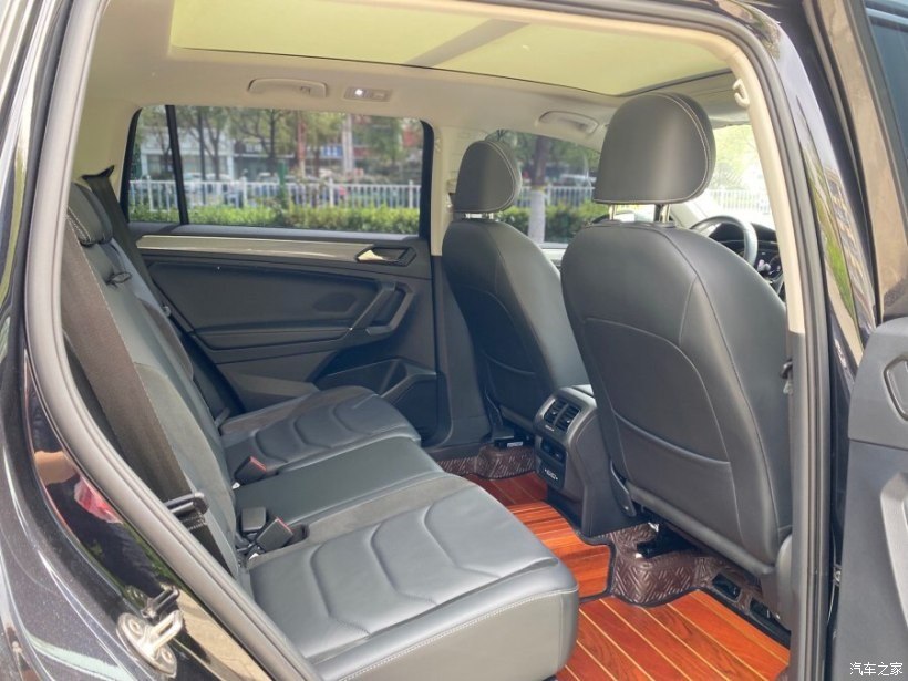 途观l330r-line内饰,途观l的内饰是真皮吗