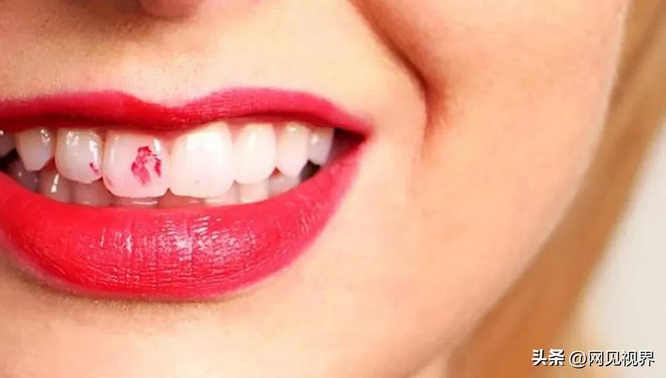 10个超简单化妆技巧视频,5个化妆小技巧学会了堪比整容