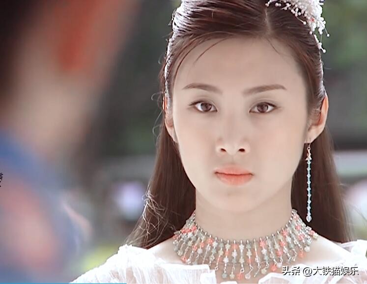 过去二十年的美女明星,十位20年前的女明星的样子