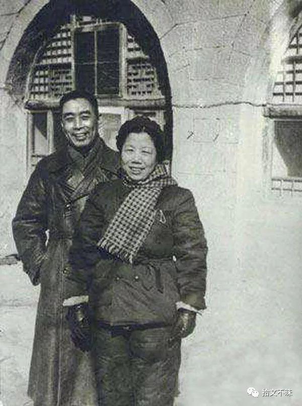 周恩来与*颖超邓**—“最美情书”