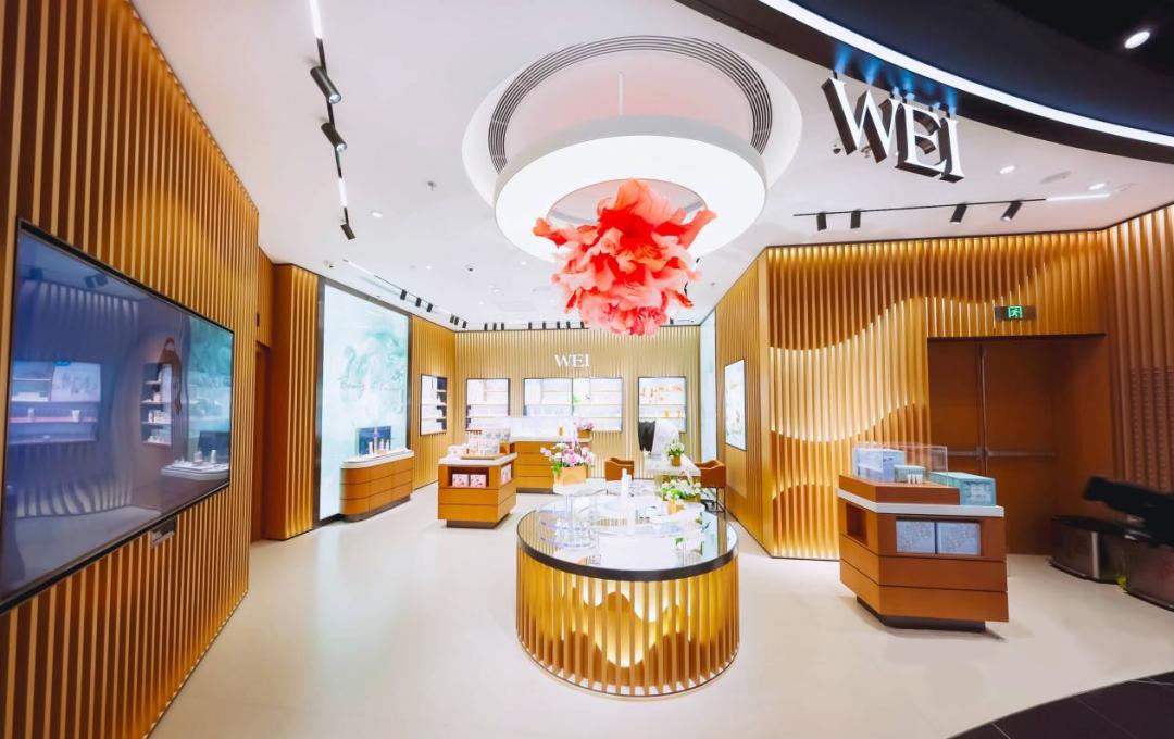 从WEI蔚蓝之美看“东方美学”的美妆范式|封面人物⑪