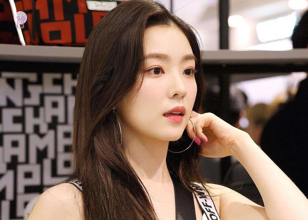 淡妆总是画不好,越画越丑?因为你选错粉底液,看完你就明白了