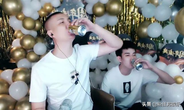 各平台主播、粉丝及大哥地位，*牙虎**“供养”神豪，YY主播呼风唤雨