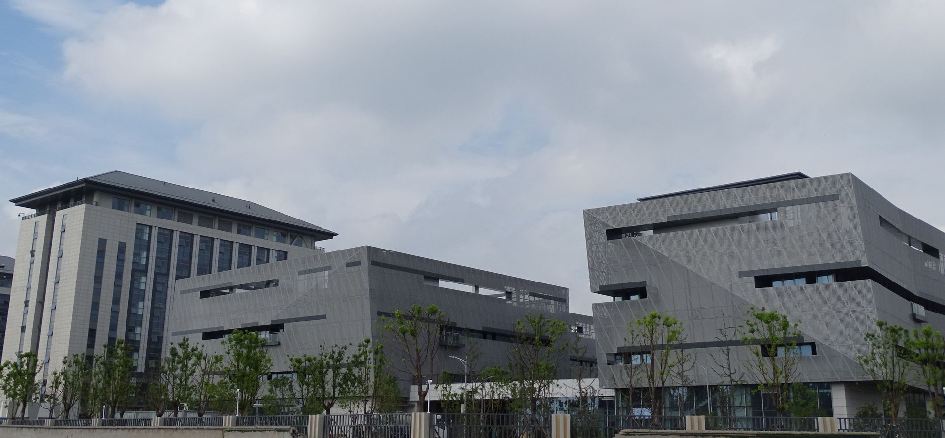 扬州技师学院新校区整体全景,扬州技师学院新校区宿舍