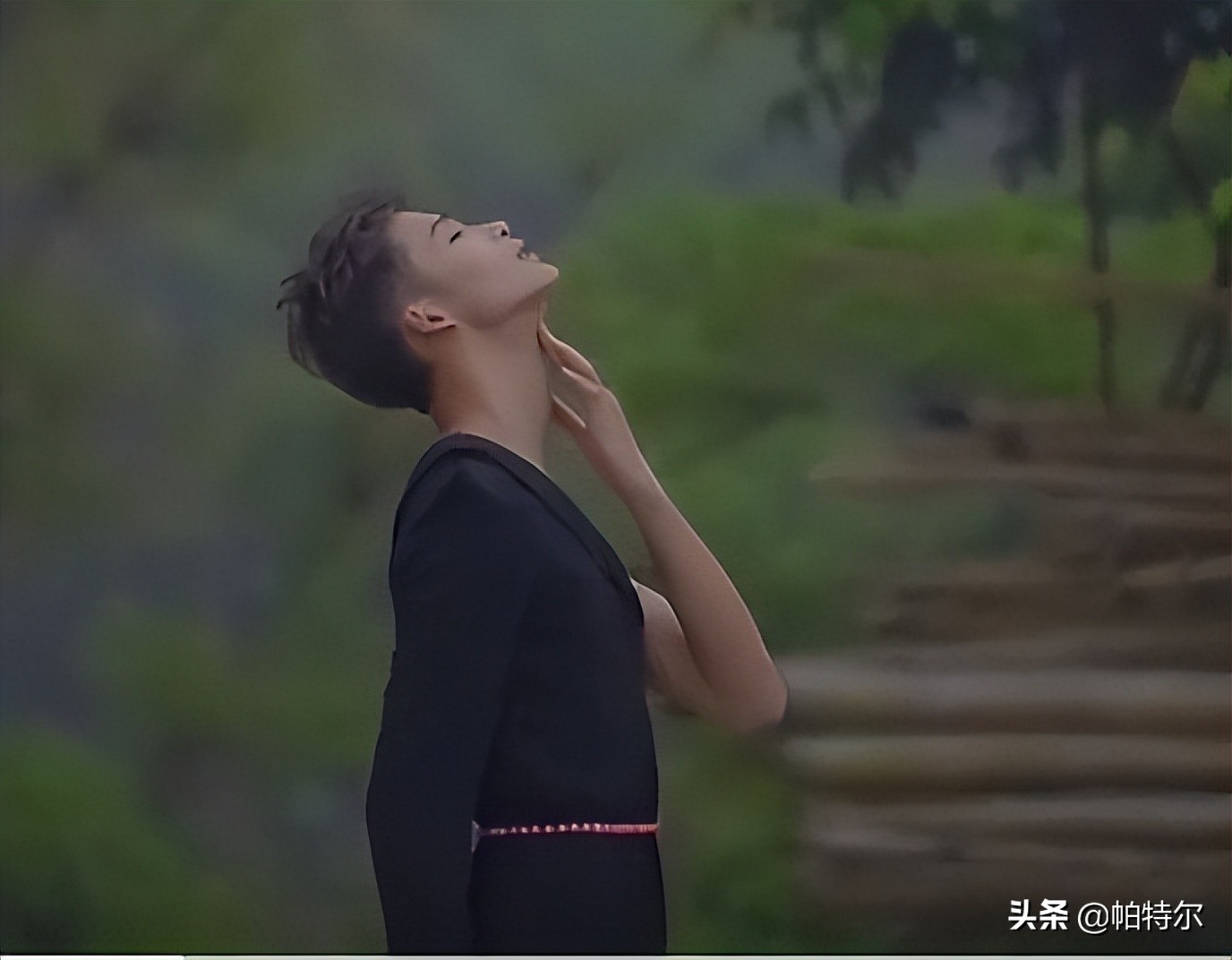 陆仙人怎么走路有气质教程,陆仙人走路教学