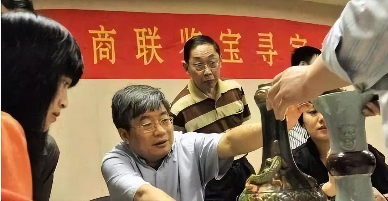 鉴宝专家17万骗走农民传家宝,鉴宝专家骗8000万后来怎么样