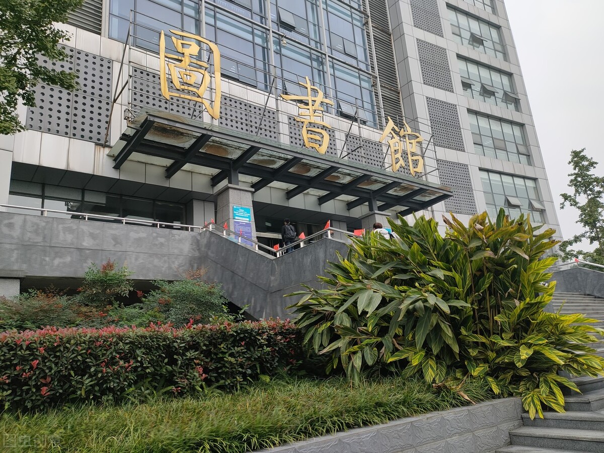 重庆师范大学和四川师范哪个好,重庆师范大学对贵州师范大学比分