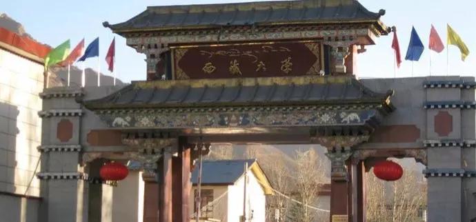 西藏无人区旅游攻略,2021西藏必火的7个旅行地此生必去