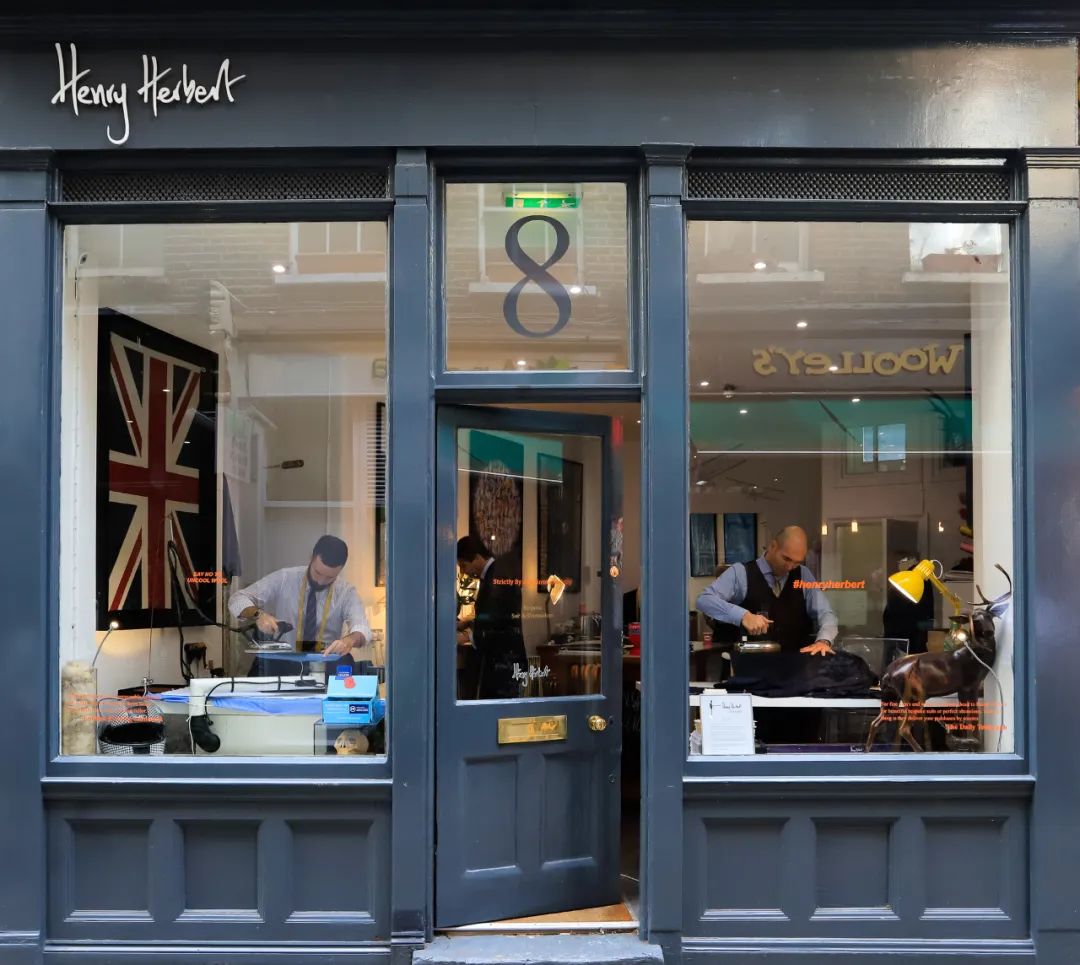 前英国首相苏纳克,英国现任首相苏纳克的成就