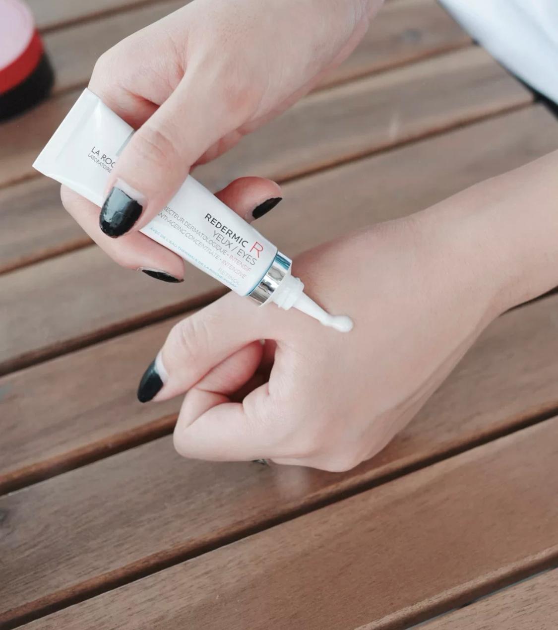 十大公认抗衰老国货眼霜,适合白天用的抗老眼霜推荐