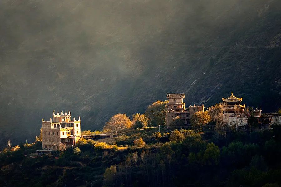 稻城亚丁啥时去最好,去稻城亚丁啥时候去最好