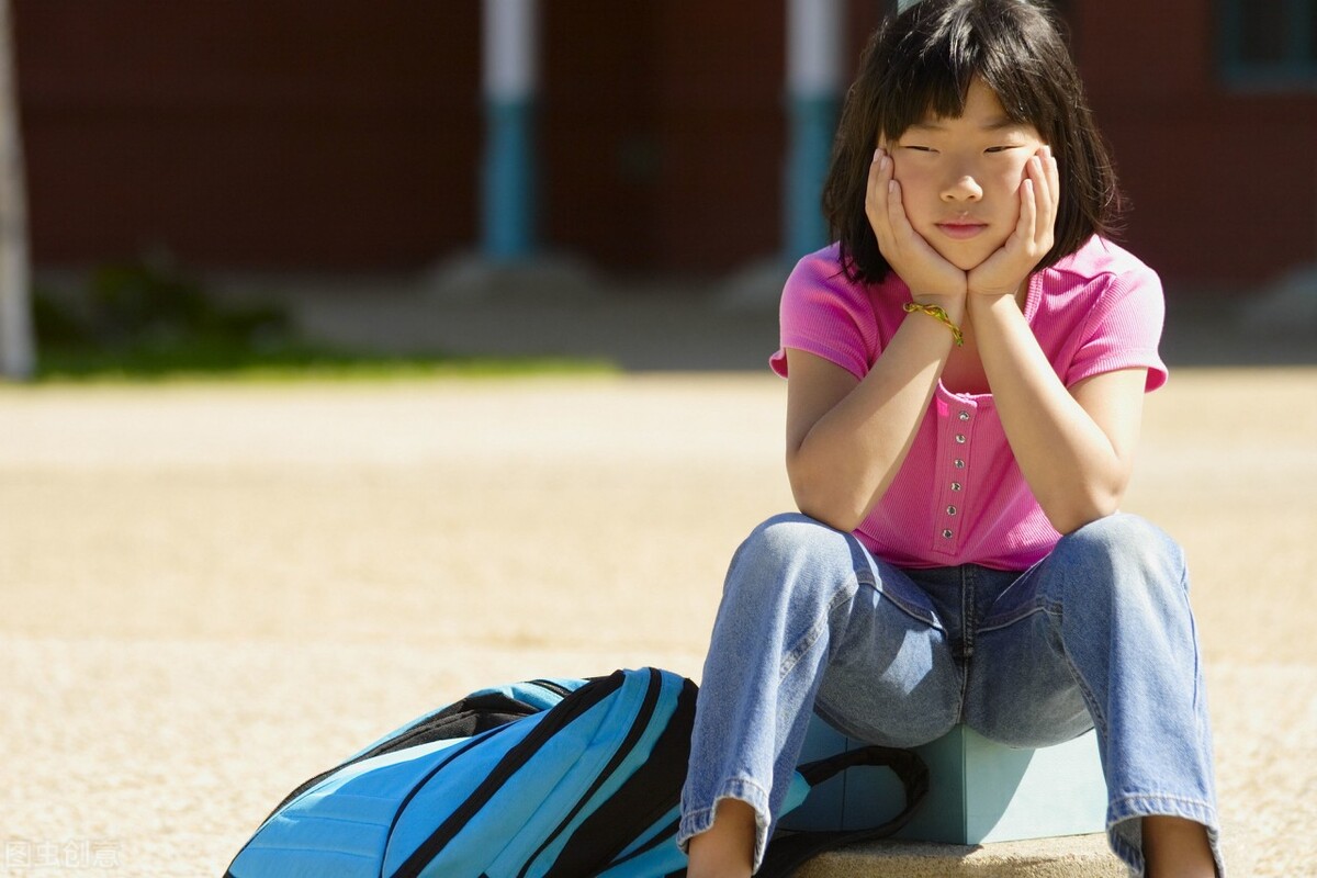 父母工地打工孩子不学习,孩子创业很苦父母如何帮