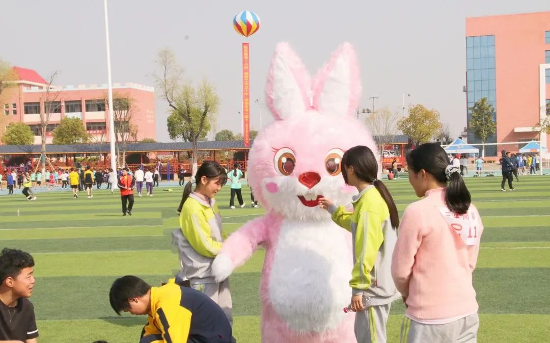 随县第三届“新华杯”中小学生运动会在炎帝学校举行