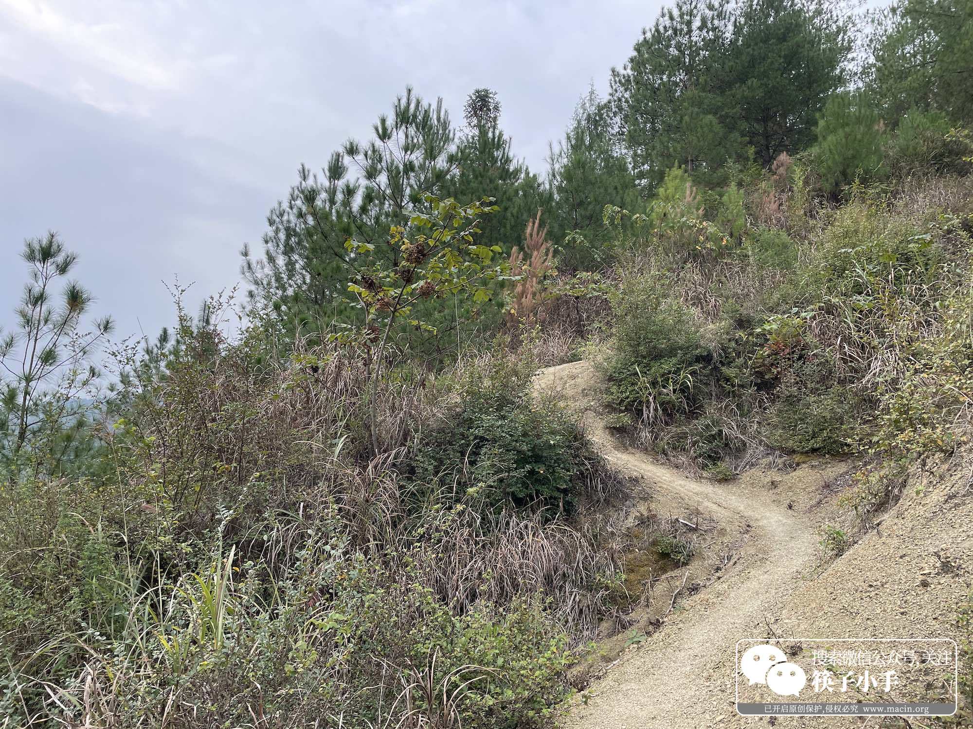 悬崖村步行道原来的样子,凉山悬崖村徒步
