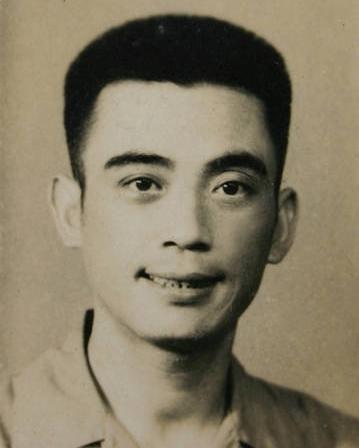 六小龄童哭灵,六小龄童送别大师兄