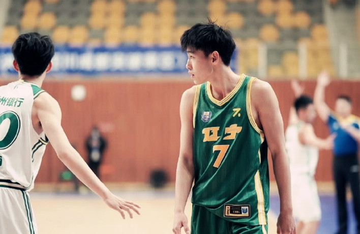 辽篮28分大胜新疆夺半决赛赛点,辽篮大胜新疆总分