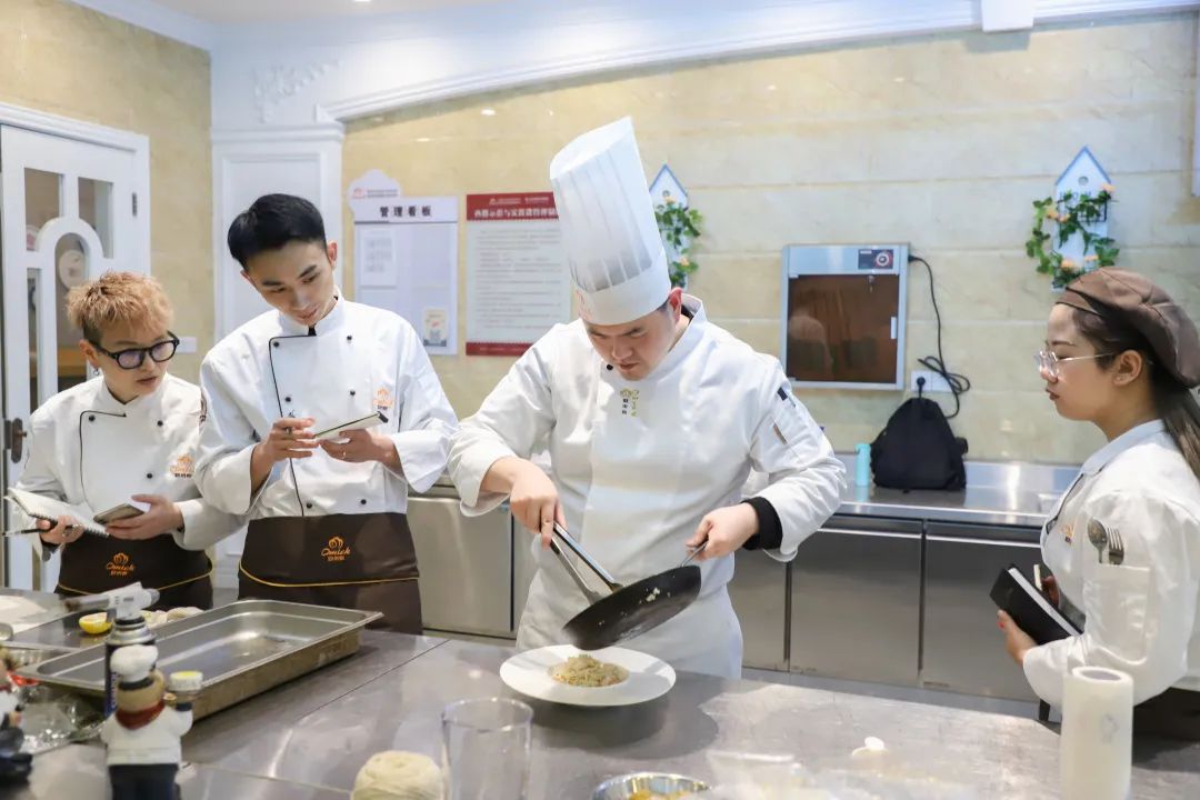 招生简章｜杭州欧米奇2022年夏秋季火热进行中