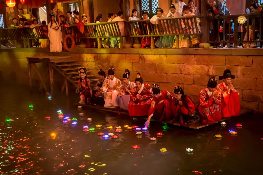 “老鼠爱大米”本周六空降象山影视城大宋奇妙夜