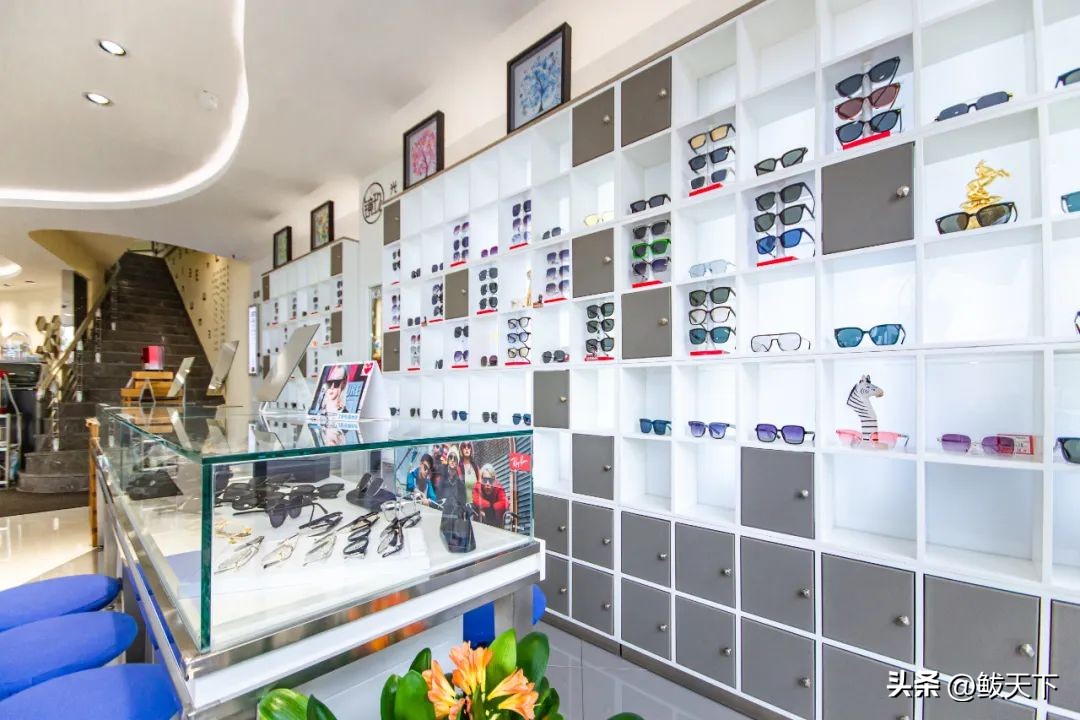 开学季眼视光学中心迎就诊高峰,东城开学季学生配镜迎高峰