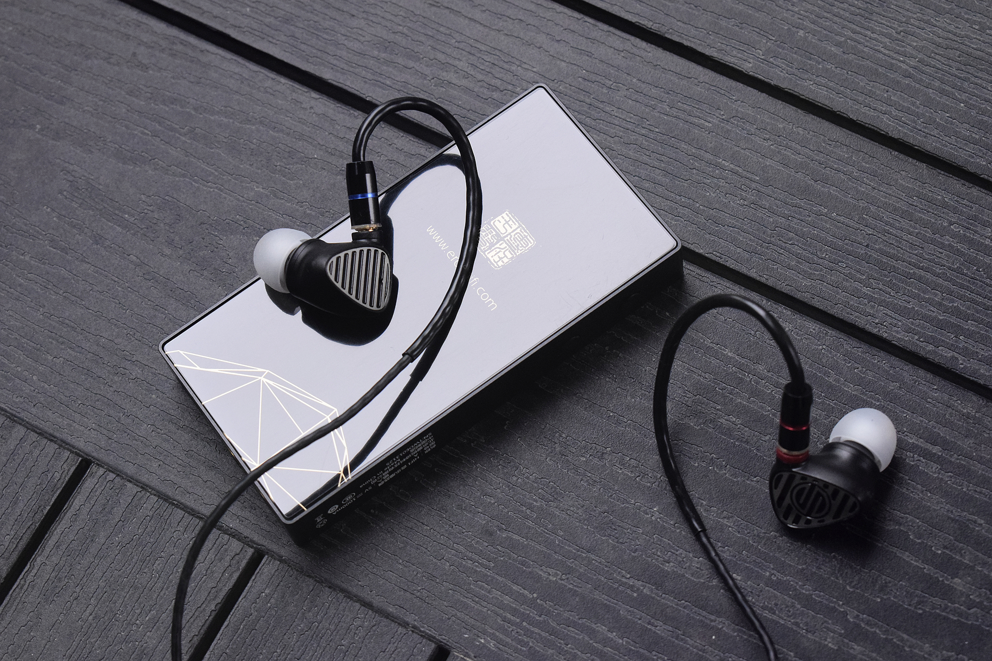 千元入门的合适选择！aigo爱悦诗EROSA音频*放播**器体验