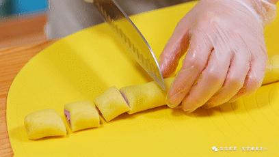 月销10W+的网红小点,竟然还是入门款!外酥里糯,学会了过年秀一把