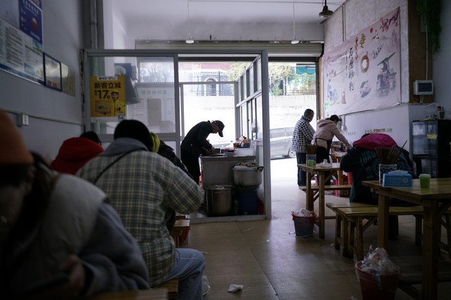 一家早餐店月入30万元,一对夫妇开早餐店一年赚一百多万