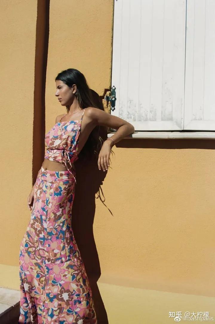 法式轻奢小众女装,法式轻奢经典女装