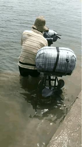 被石头划伤头有点晕,被石头磕到头流血