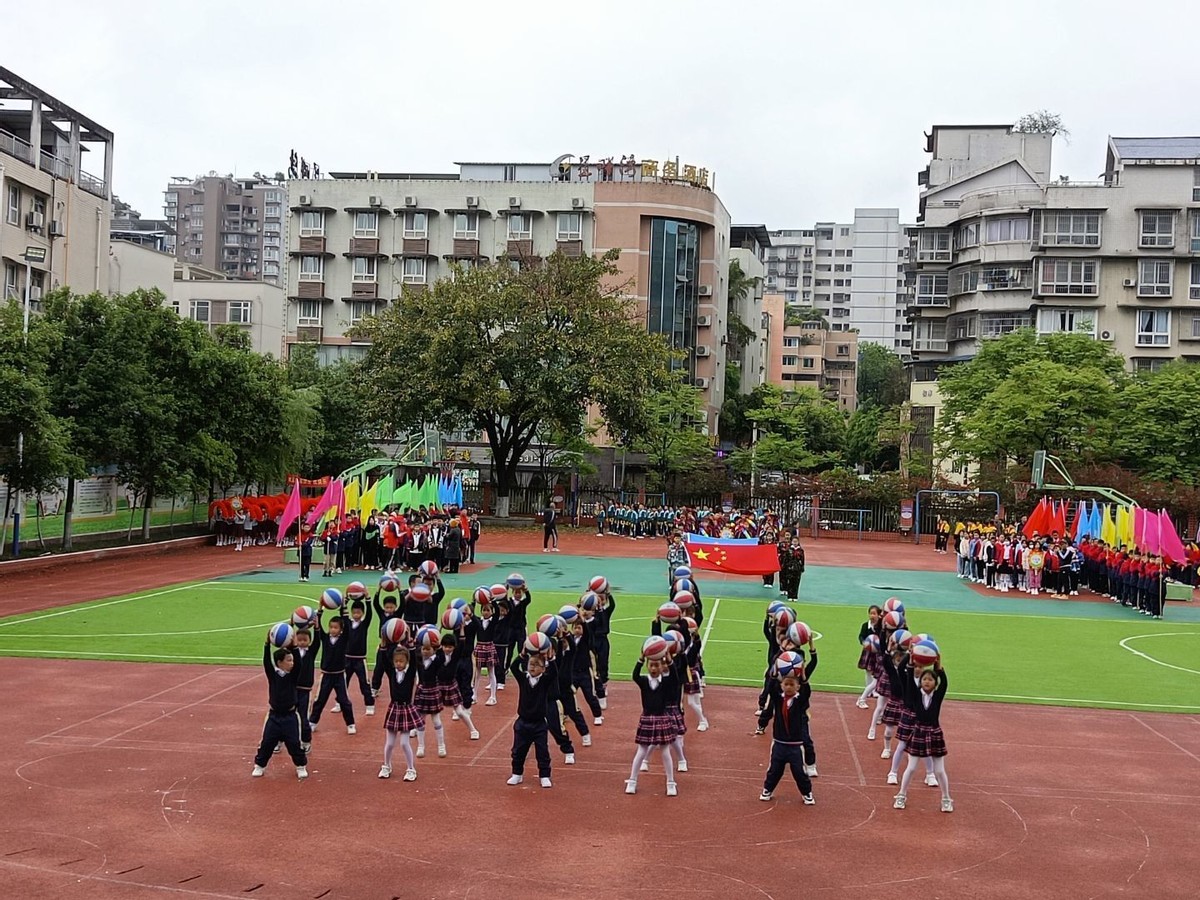 宜宾举办足球联赛的学校,航天小学运动会