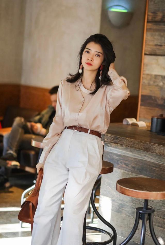 低价服装穿出高级感,廉价衣服穿出气质网红