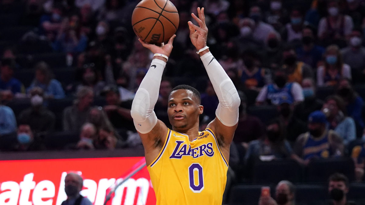 威少主动请求替补,威少决定替补