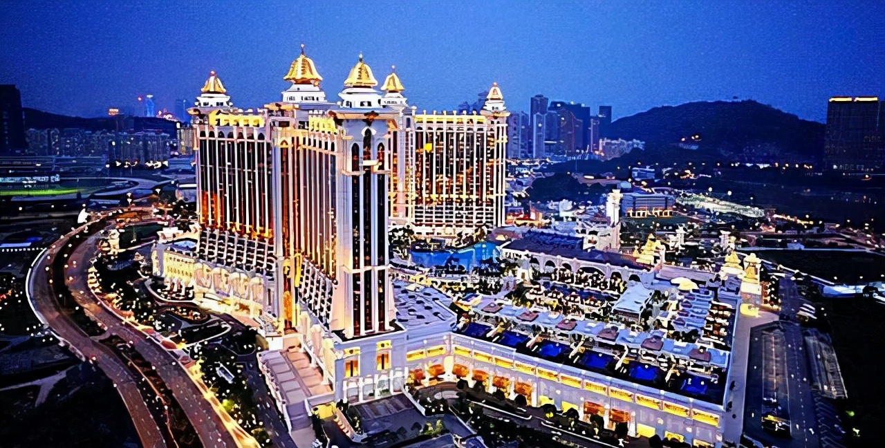 身价十亿的赌王千金,赌王何鸿燊千亿资产