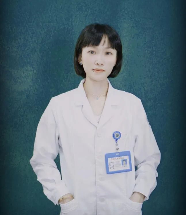 致敬最美医生的片段,致敬最美医生视频