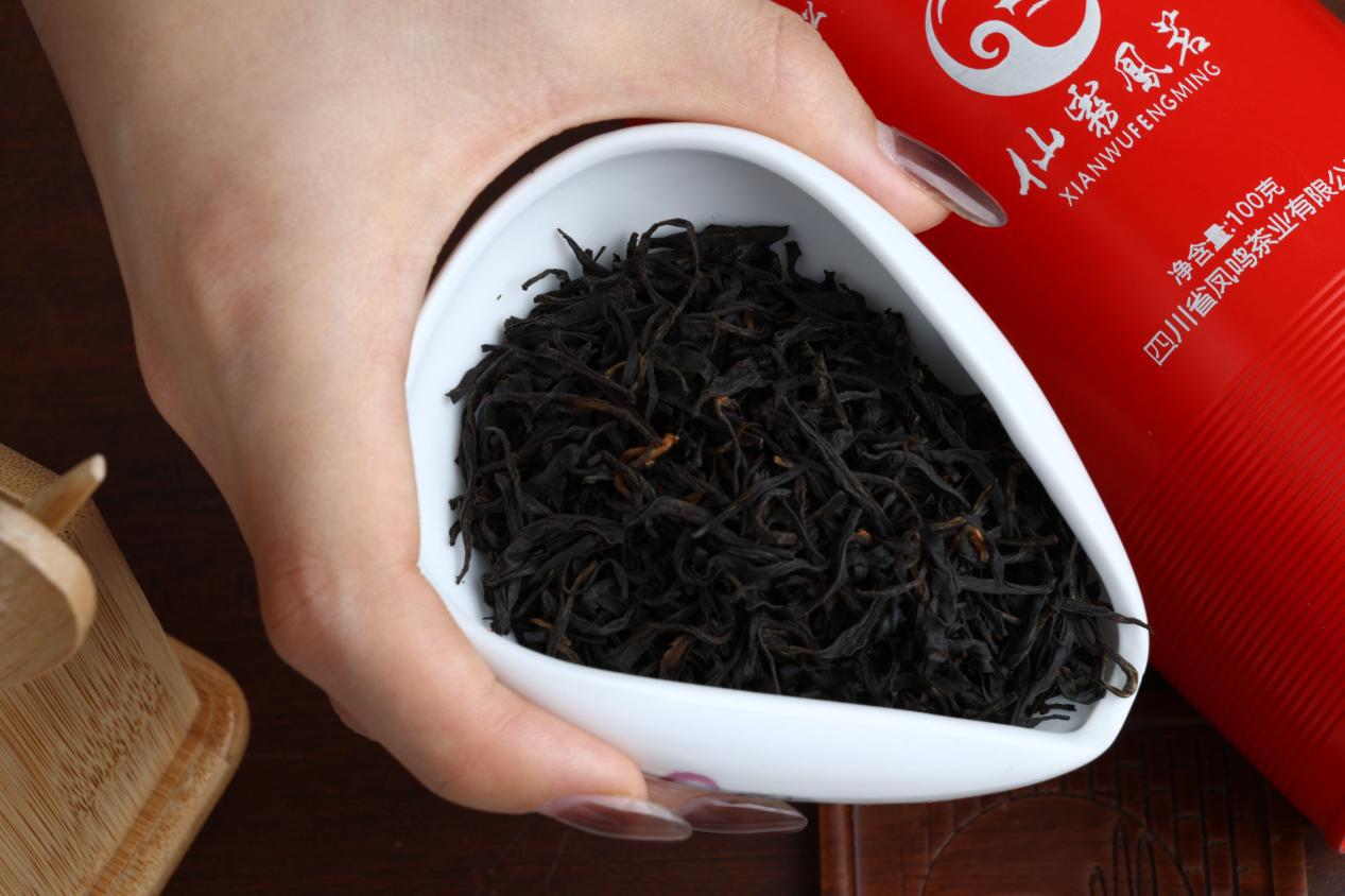 冬天喝红茶夏天喝绿茶这是对的吗,红茶绿茶冬天喝哪种好