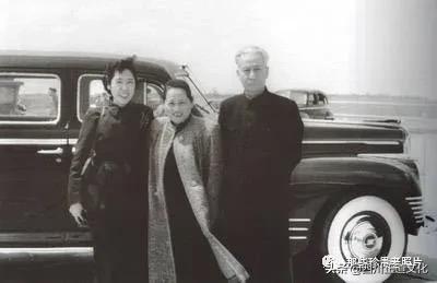 老照片纪念宋庆龄诞辰129周年