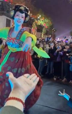 草根网红怎么样了,曾经红极一时的网红人设崩塌