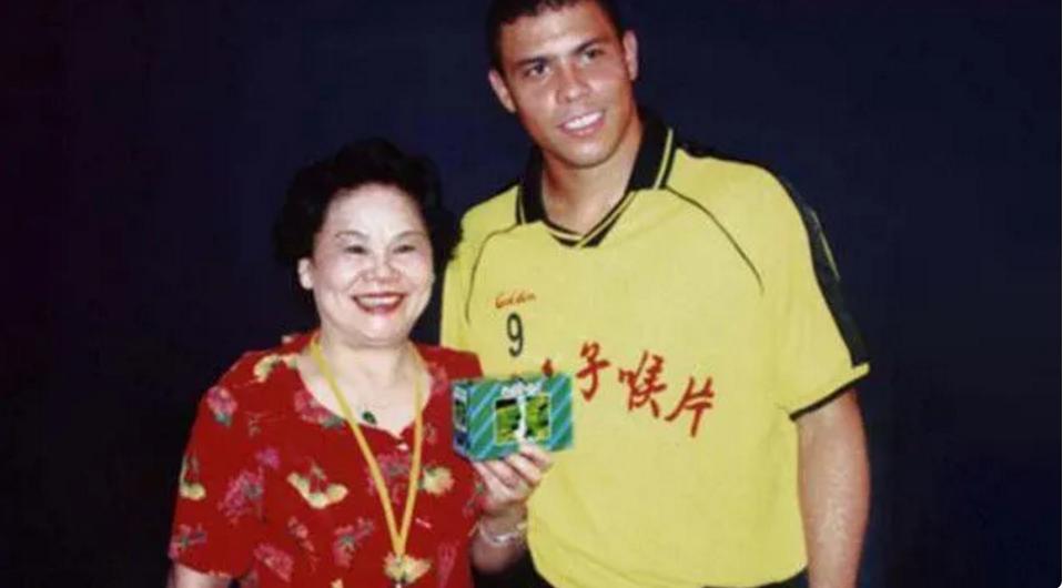 金嗓子c罗代言事件,c罗金嗓子背后的故事